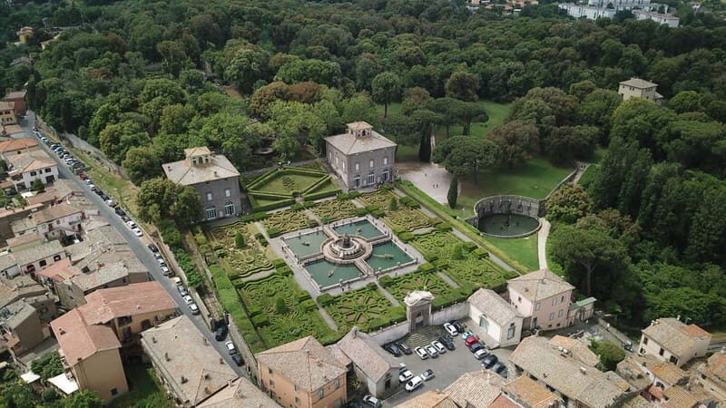 Day trip Frm Rome: Civita di Bagnoregio & Villa Lante Garden - How the Cinecittà meeting point saves you time (and stress)