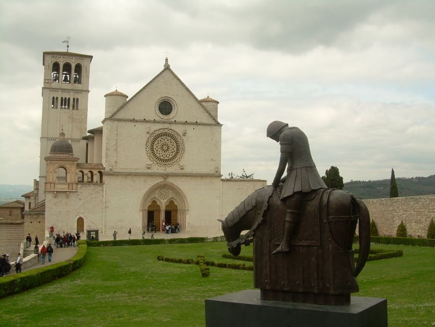 Day trip from Rome to Assisi and Orvieto - 10 hours - Leaving Assisi for Orvieto: Perugia and a ceramics detour in Deruta
