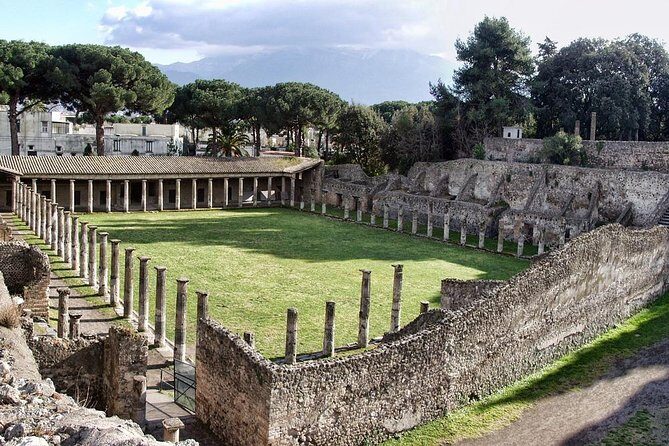 Day Trip to Capri, Blue Grotto, Sorrento & Pompeii Entry Tickets - An 8-hour Naples to Capri to Pompeii relay (and how not to lose your mind)