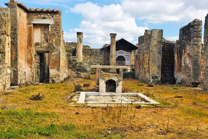 Day trip to Pompeii from Naples - Seasonal Timing and How to Choose the Best Departure