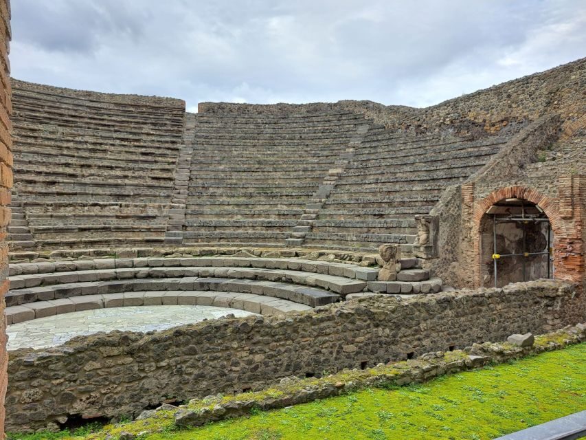 Day Trip to Pompeii & Vesuvius from Naples - Switching from ancient city to active volcano