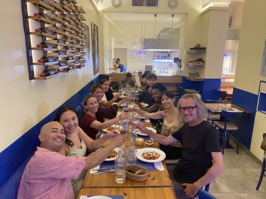 Delicious Roman dinner & Juicy Roman history - Piazza Navona: Where the Night Finds Its Rhythm
