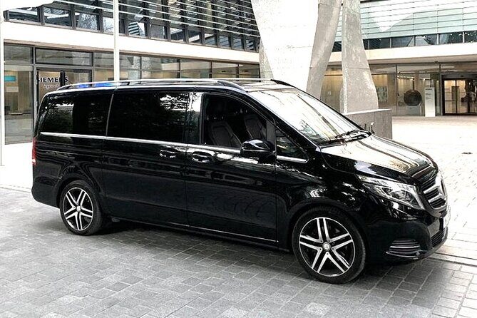Departure Transfer: Rome to Fiumicino Airport FCO by Luxury Van - Key highlights worth your attention