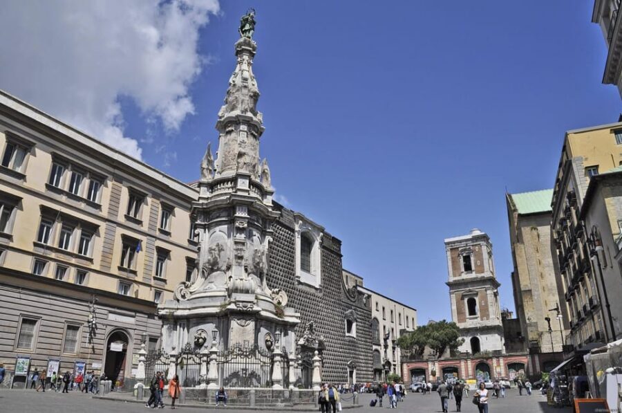 Discover Naples: Guided 3-Hour Walking Tour Through Naples - The big anchor stop: Piazza del Plebiscito and the sense of Naples’ center
