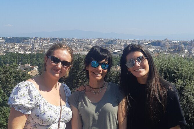Discover Rome Highlights in 4 hours - Spanish Steps and shopping streets: why this stop has a twist