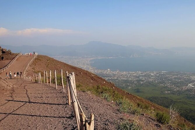 Discovering the Vesuvius - VIP tour / Small group - What to bring (and what to expect) for a smooth crater day