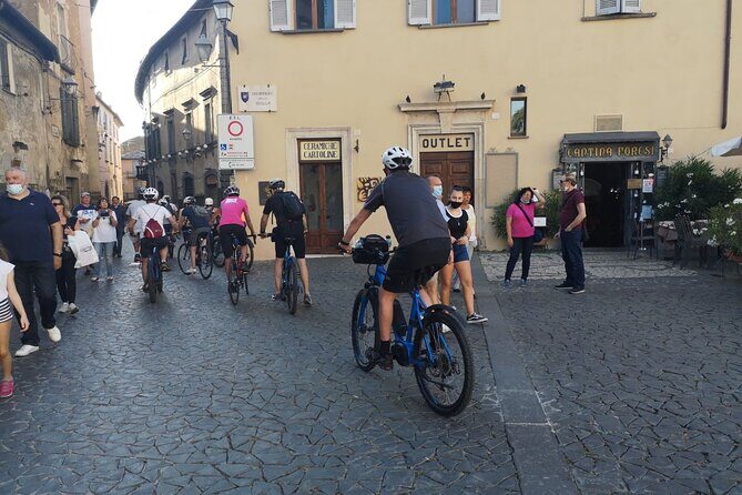 E-bike tour in Orvieto in small group: history, culture with lunch or dinner - Rocca Albornoziana and the Paglia River panorama