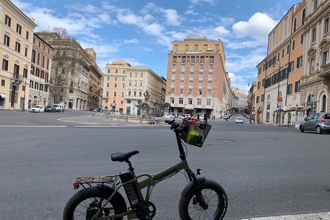E-Bike tour - Rome in 2 hours - Imperial Forums, Trajan’s Column, and the climb toward Colle Campidoglio
