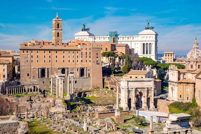 Early Colosseum, Roman Forum and Palatine Hill Guided Tour - Palatine Hill in 45 minutes: the legend and the viewpoint payoff