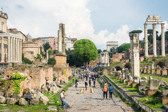 Early Colosseum, Roman Forum and Palatine Hill Guided Tour - Group size, pace, and what the 3-hour flow really feels like