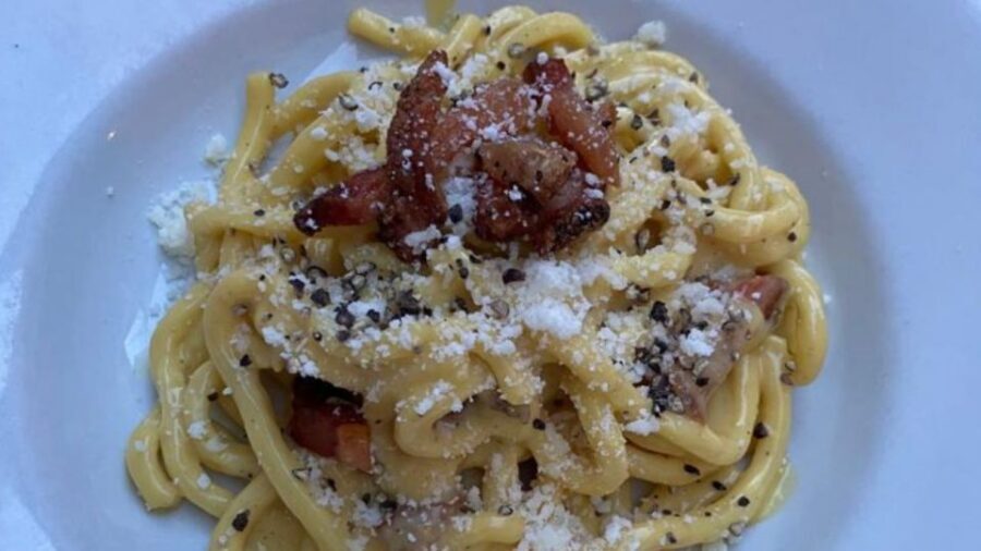 Eat as the Romans do: Trastevere Street Food Experience - How the Walk Feels: Piazzas, Side Streets, and Riverside Paths