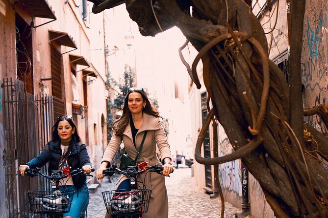 Electric Bike Tour of City Centre with Gelato Highlights of Rome - Campo de’ Fiori and Trastevere: real street energy in the west