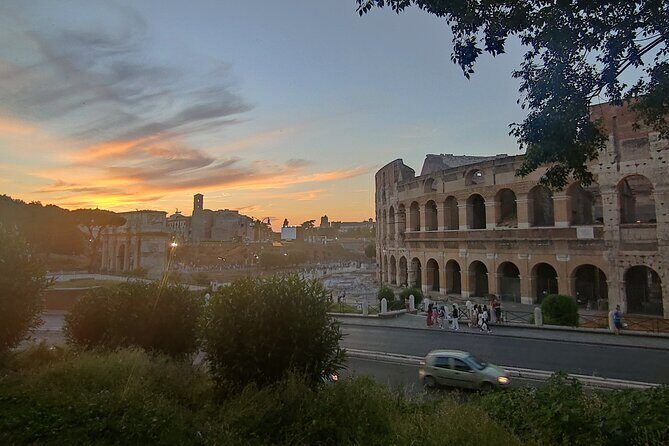 Elegant Rome by Night Tour with Local Driver-Guide & Dinner - Giardino degli Aranci: the Malta keyhole moment