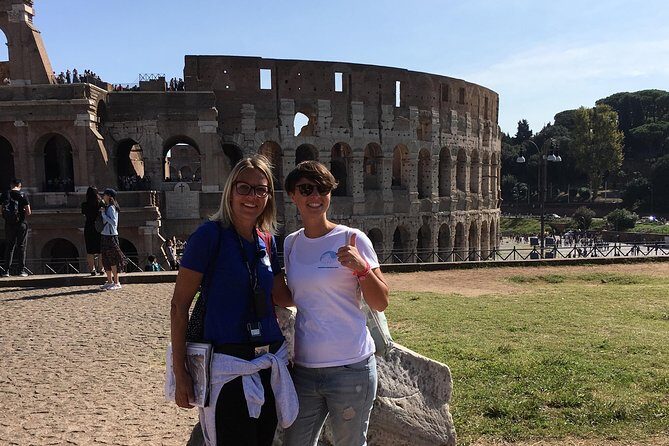 English: Vespa Tour Rome- Experience like a Roman - Trastevere in 15 Minutes: Get the Vibe Without Overcommitting