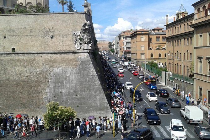 Enjoy Vatican Museums , Sistine Chapel : guided tour - Sistine Chapel: How to Make the Ceiling Moment Count
