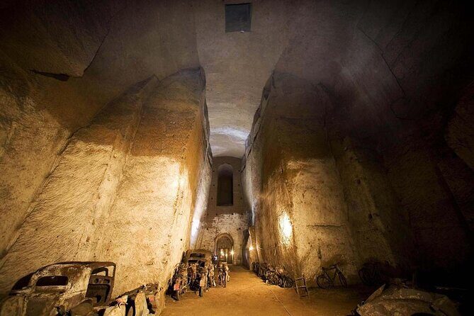 Exciting private tour of the Royal Palace and Bourbon Gallery - Royal Palace meets the Bourbon tunnels: the best Naples mix for 4 hours