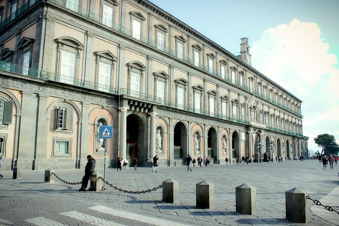 Exciting private tour of the Royal Palace and Bourbon Gallery - Piazza del Gesù Nuovo and the Royal Palace of Bourbon zone