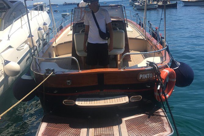Exclusive boat tour in Amalfi Coast - A private Amalfi Coast boat day that feels like yours