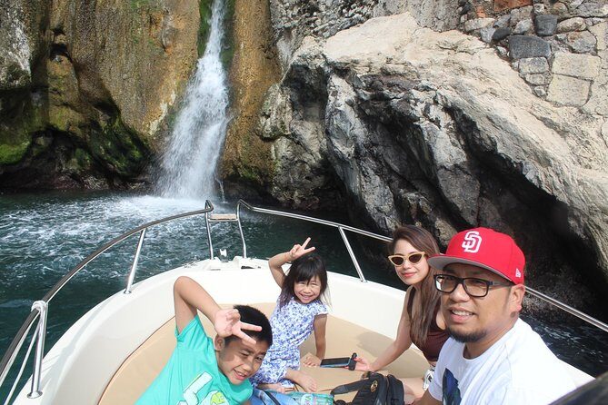 Exclusive boat tour in Amalfi Coast - Local touch: Mariagrazia and the payoff of coordination
