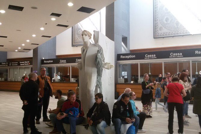Exclusive Guided tour : Vatican Museum,Sistine Chapel & Basilica - Meeting point near Via Sebastiano Veniero: how to start smoothly