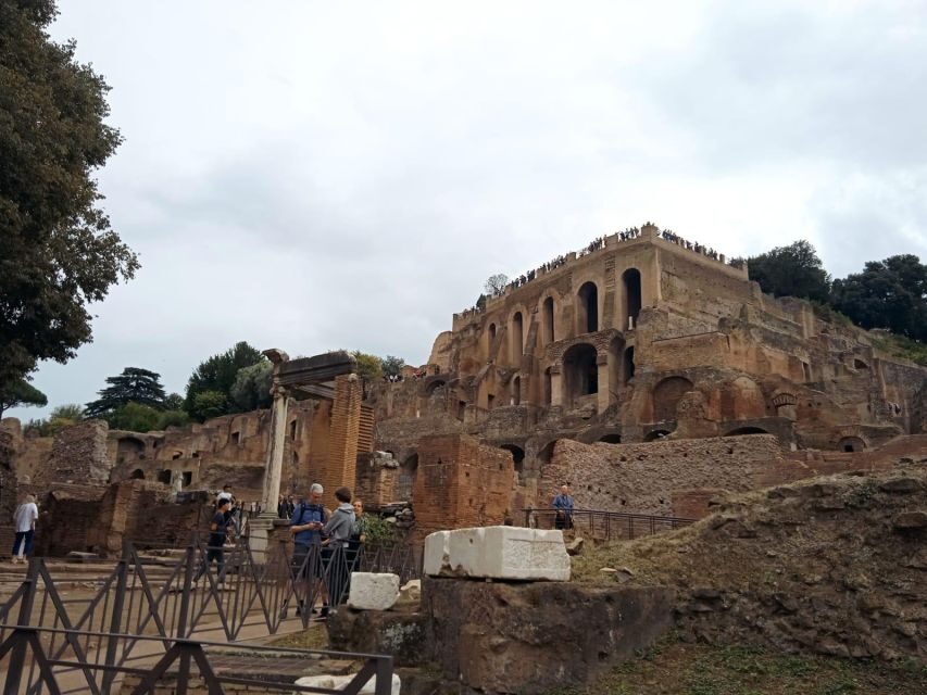 Exclusive tour of Ancient Rome and Domus Tiberiana - Views toward Circus Maximus and the Colosseum connection