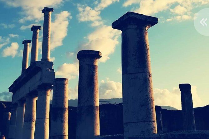Explore and Experience Pompeii - Starting at Piazza Esedra and Getting In Without the Wait