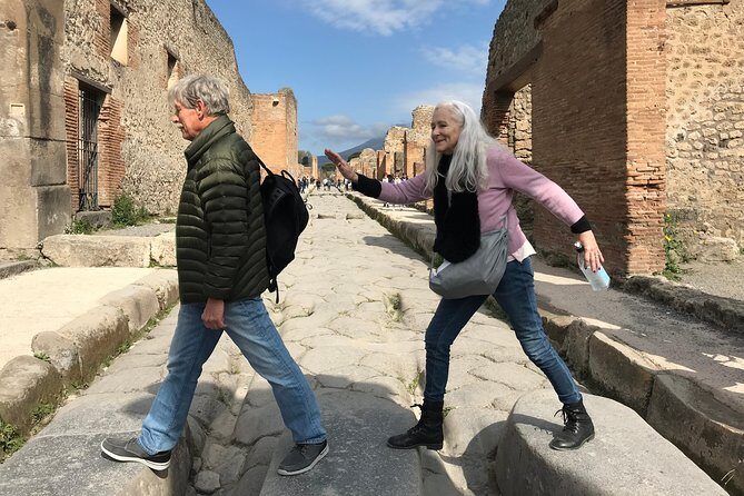 Explore Pompei Ruins with your Private Archaeologist - Why a private archaeologist-style guide is worth paying for