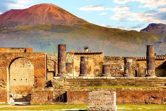 Explore Pompeii: Private Tour, Wine Tasting & Lunch - Should You Book This Private Pompeii + Wine Tasting & Lunch Tour?