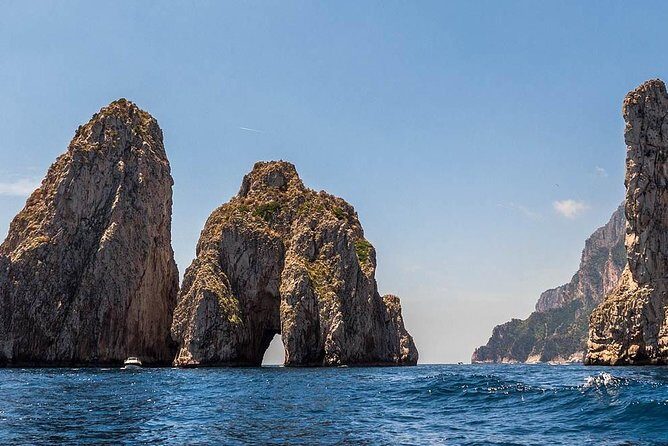 Exploring Capri and Anacapri from Rome: Sea and City Day Trip - Should You Book This Capri and Anacapri Sea-and-City Trip?