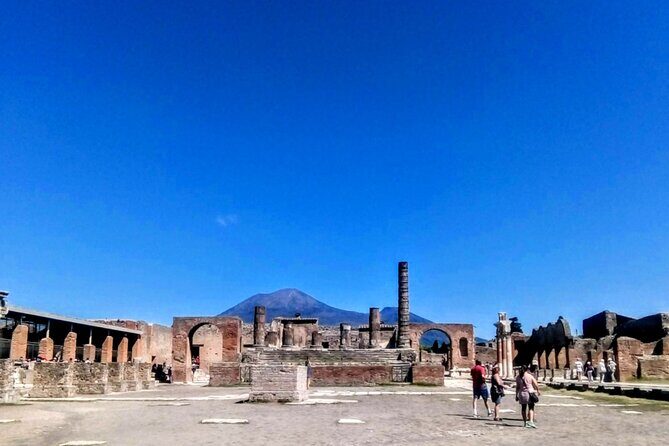 Exploring Pompeii - Pompeii in two hours: what you’re really buying