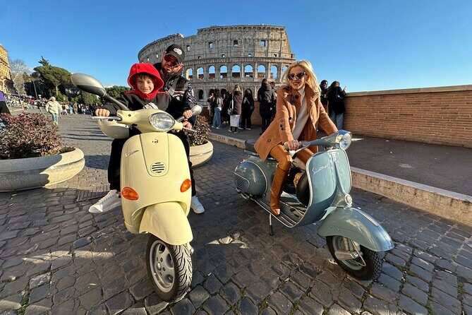 Exploring Rome on a Vintage Vespa Adventure Journey - Piazza Navona: from Domitian’s stadium to today’s piazza scene