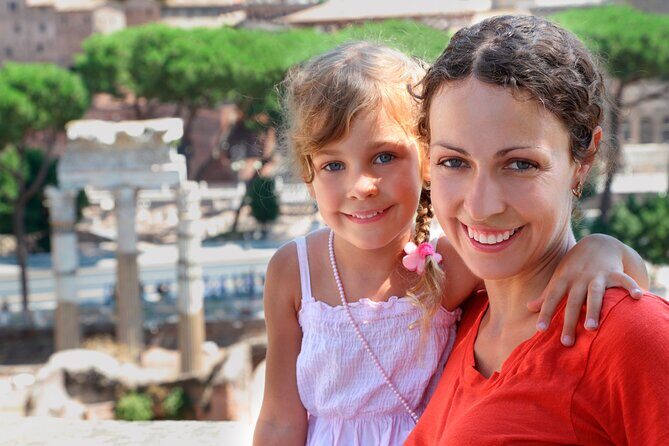 Family Friendly: Gladiator Tour at the Colosseum - Entering With Reserved Tickets and a Mobile Plan