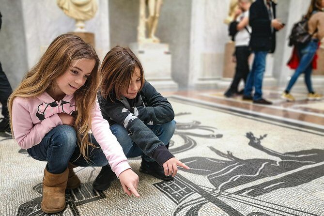 Family Friendly Private Vatican Tour and Sistine Chapel - Meeting up at Viale Vaticano and what the flow looks like