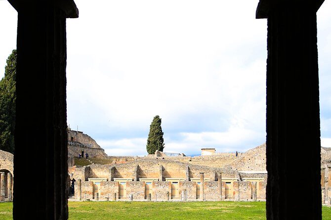 Fast Access Exclusive Private Ancient Pompeii Herculaneum & Oplontis Guided Tour - Parco Acheologico di Ercolano (Herculaneum): a different lens on Roman life
