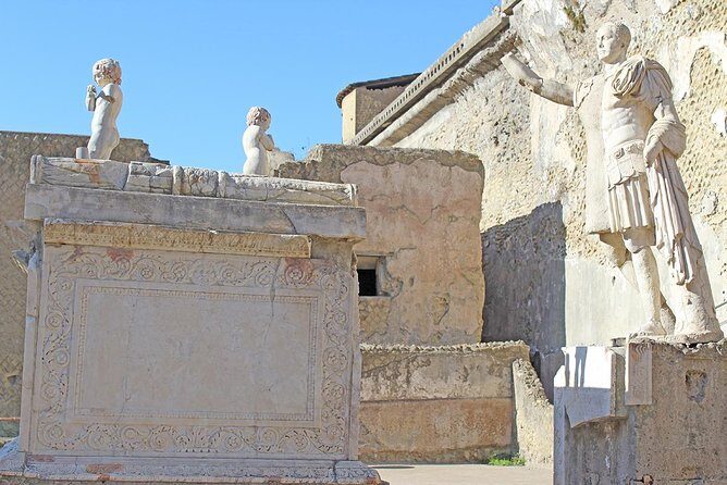 Fast Access Exclusive Private Ancient Pompeii Herculaneum & Oplontis Guided Tour - Meet at Piazza Esedra and plan for an 8-hour loop