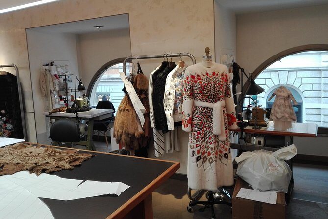 Fendi Experience: the pure essence of Roman high fashion - Piazza di Spagna and the Barcaccia fountain: why this stop is worth the short time