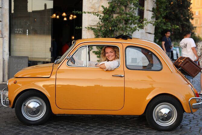 Fiat 500 Roma Professional Photography Service - Colosseum stop: photos from the road, plus a monument story