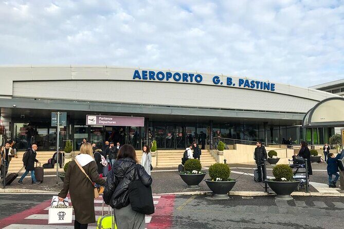 Fiumicino Airport Transfers - A/C Comfort, Bottled Water, and Room for Luggage