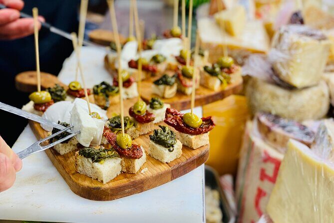 Flavors of Naples Decumani Street Food and Sightseeing Tour - Piazza Bellini to the Conservatory: setting your Naples “food + history” map
