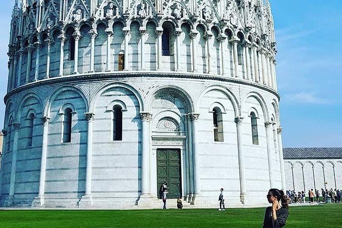 Florence and Pisa from Rome: Enjoy a Full Day Private Tour - Piazzale Michelangelo: your best closing photo break