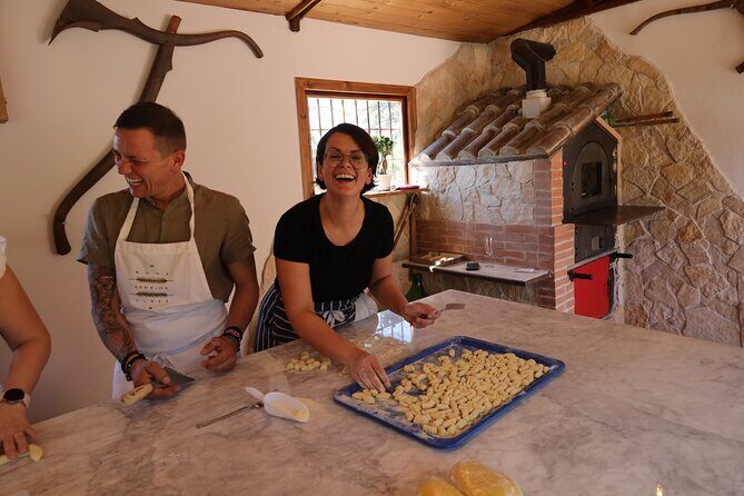 Focaccia and Pesto Cooking Class in the Roman Countryside - Focaccia at the center: the dough lessons you can reuse