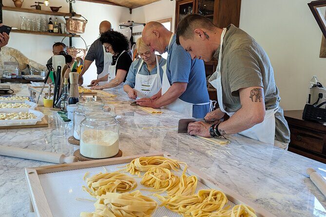 Focaccia and Pesto Cooking Class in the Roman Countryside - Small group size and English instruction: what that means for your experience