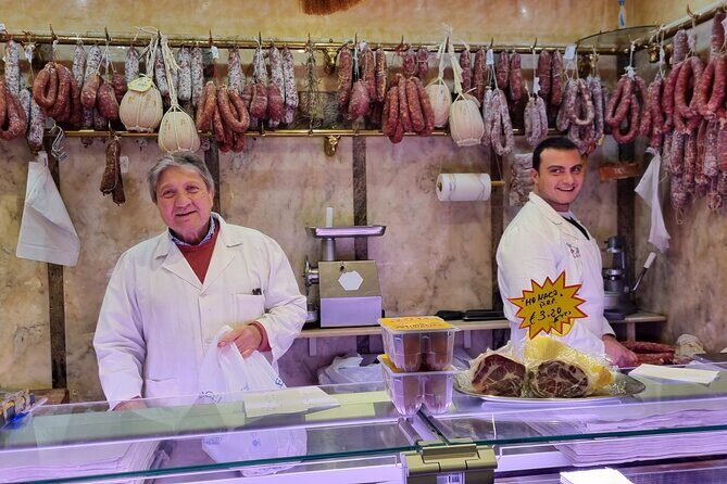 Food Tour of Naples with Davide - How to get the most out of the walk (without feeling rushed)