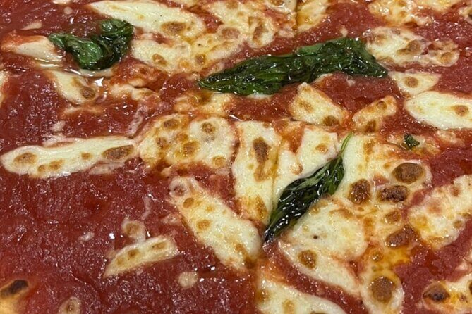 Food Tour of Naples with Davide - Stop 1: Spaccanapoli for pizza and spicy taralli