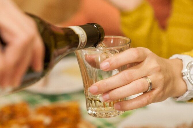Frascati Day Tour: Road from Rome with Wine Tasting & Lunch - First Stop in Frascati: Small Town Arrival and Fast Orientation