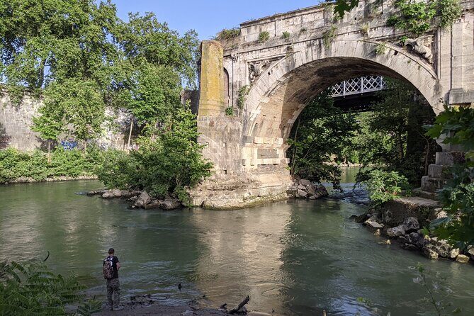 Free Urban Trekking with an Archaeologist - Key takeaways before you go