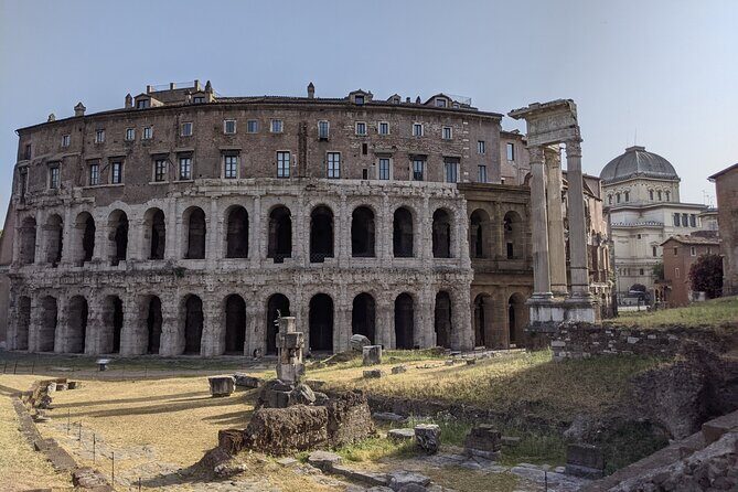 Free Urban Trekking with an Archaeologist - Bocca della Verità and Santa Maria in Cosmedin: truth test meets St. Valentine