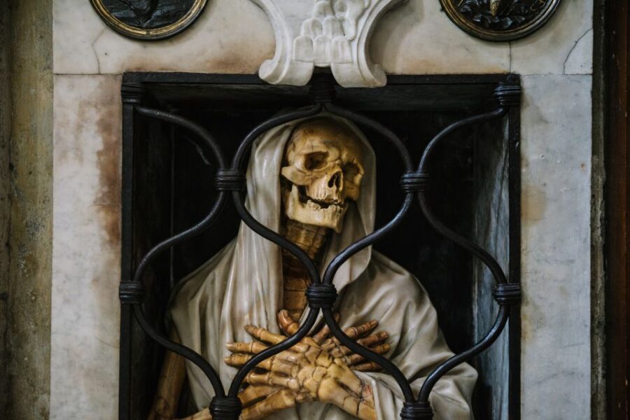 From Civitavecchia: Guided Tour of the Catacombs of St. Seba - San Sebastiano: Rome’s oldest Christian cemetery underground