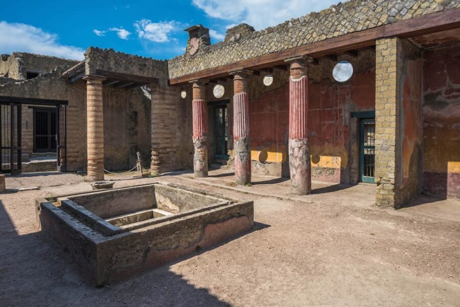 From Naples: Archeological day to Pompeii and Herculaneum - Pompeii in 4 hours: Frescoes, temples, and learning to navigate fast