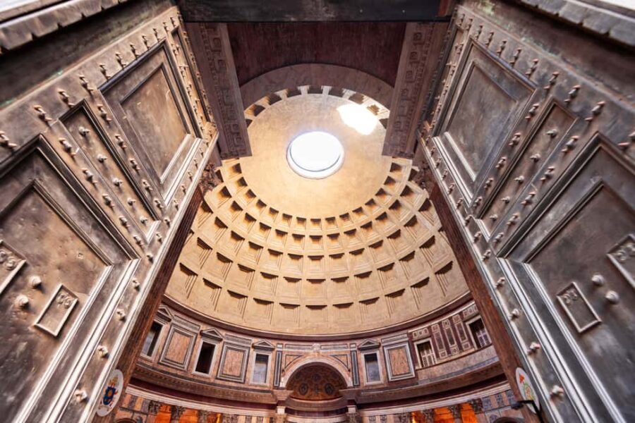 From Naples, Florence and Rome: Pantheon and smart audio - Why a smart audio guide works so well at the Pantheon